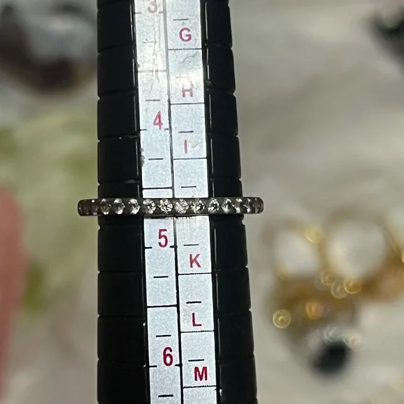 Pandora Square Sparkle Ring - Picture 9 of 14